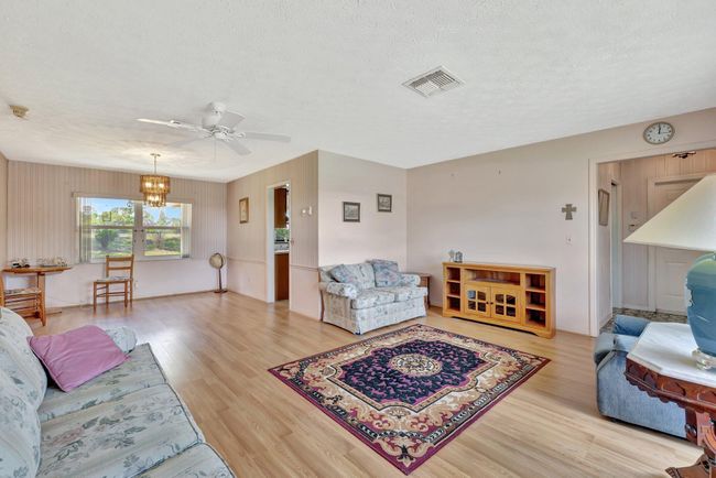 472 Sw Aster Rd, House other with 2 bedrooms, 2 bathrooms and null parking in Port St. Lucie FL | Image 6