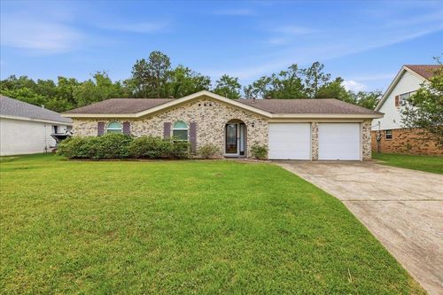 2005 Thousand Oaks Drive, Orange, TX, 77632 | Card Image