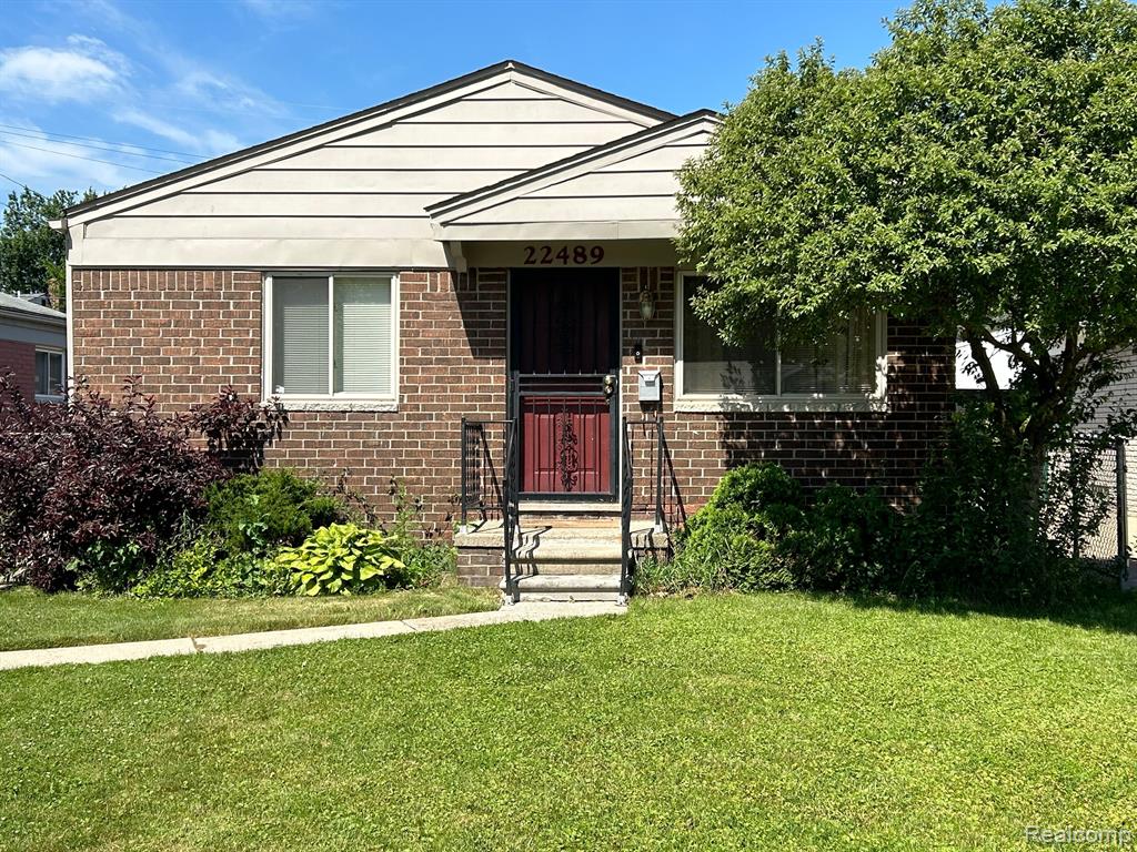 Rein Ave, Eastpointe, MI 48021