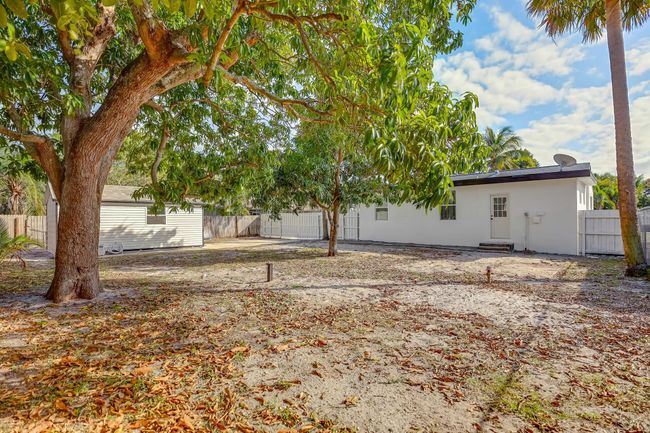 701 37 Th St, House other with 3 bedrooms, 2 bathrooms and null parking in West Palm Beach FL | Image 33