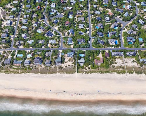 41 Deerfield Ln, Amagansett, NY, 11930-2359 | Card Image