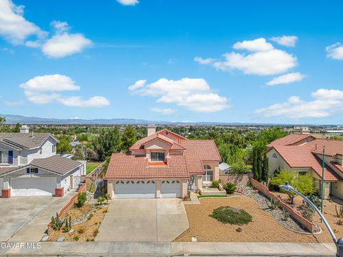 1215 Date Palm Dr, Palmdale, CA, 93551-4363 | Card Image
