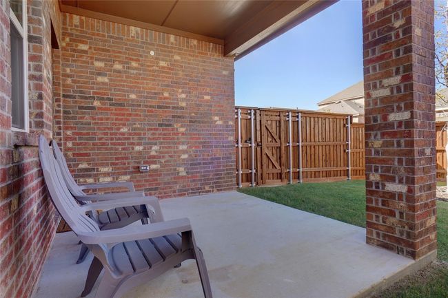 2325 Brightstone Dr, House other with 3 bedrooms, 2 bathrooms and null parking in Aubrey TX | Image 23