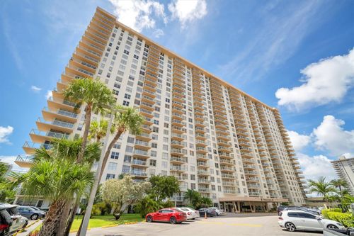 apt-814-230 174th St, Sunny Isles Beach, FL, 33160-5780 | Card Image