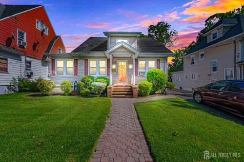 305 Penfield Pl, Dunellen, NJ, 08812-1628 | Card Image