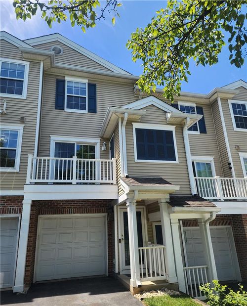 854 Nittany Ct, ALLENTOWN, PA, 18104-3464 | Card Image