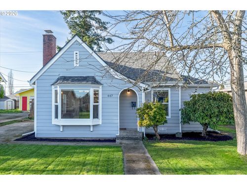 447 22nd Ave, LONGVIEW, WA, 98632-1305 | Card Image