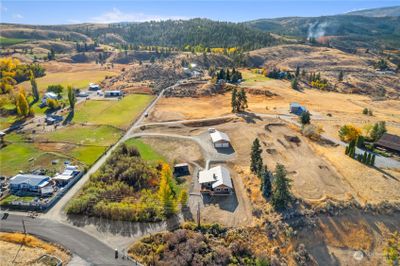 851 Wheeler Hill Road, House other with 3 bedrooms, 2 bathrooms and 4 parking in Wenatchee WA | Image 2