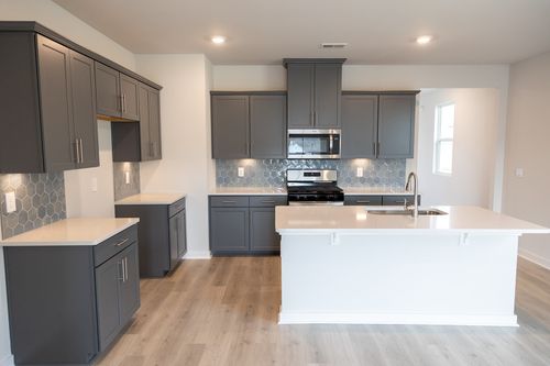 2012 Skippack Pvt Cir, Gallatin, TN, 37066-5155 | Card Image