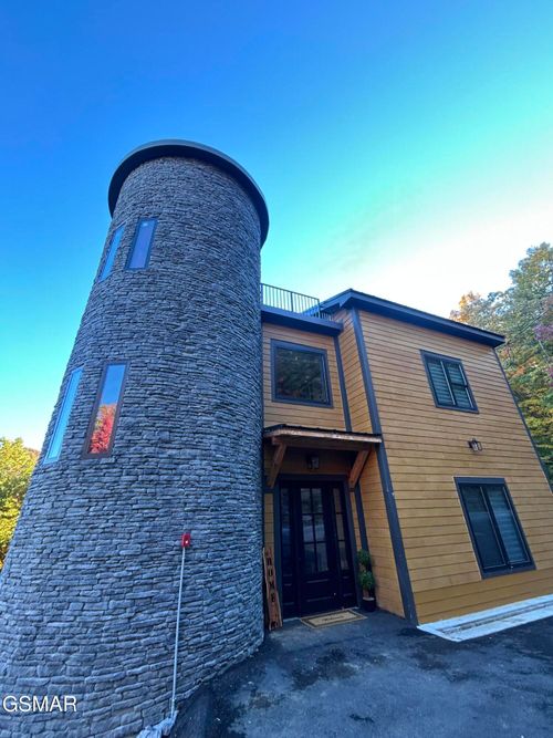 1257 Bavarian Way, Gatlinburg, TN, 37738 | Card Image