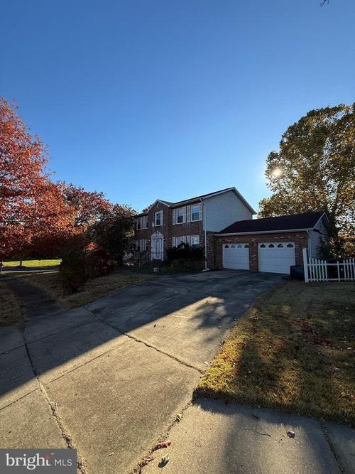 9006 Trubador Dr, CLINTON, MD, 20735-2482 | Card Image