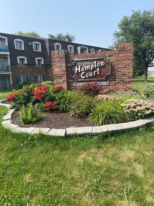 apt-301-17975 Huntleigh Ct, Country Club Hills, IL, 60478-5161 | Card Image