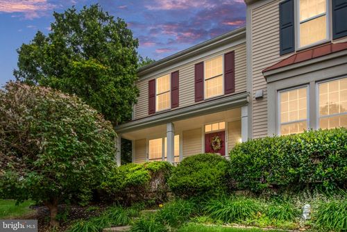12329 Manchester Way, WOODBRIDGE, VA, 22192-5174 | Card Image