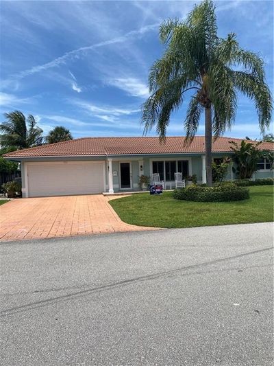 711 Glouchester St, House other with 3 bedrooms, 3 bathrooms and null parking in Boca Raton FL | Image 2