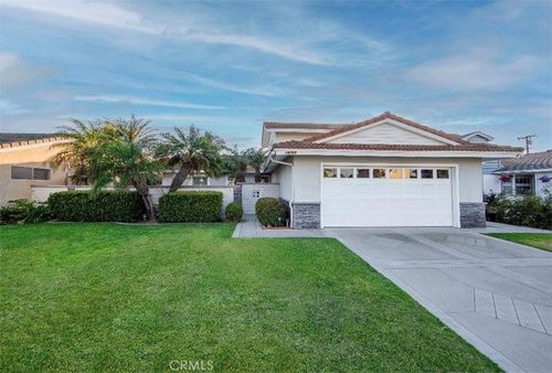 16705 Cedar Cir, Fountain Valley, CA, 92708-2310 | Card Image