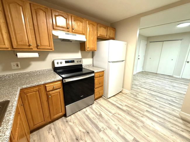 APT-10R - 128 Loudon Rd, Condo with 2 bedrooms, 1 bathrooms and null parking in Concord NH | Image 6
