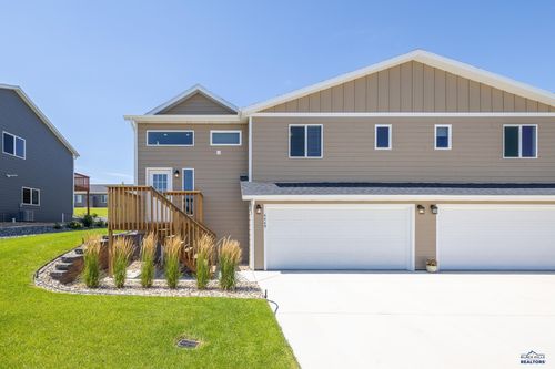 4449 Misty Woods Ln, Rapid City, SD, 57701-7590 | Card Image