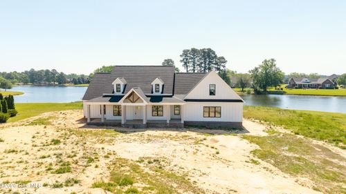 170 Lake Pointe Ln, Clinton, NC, 28328-9561 | Card Image