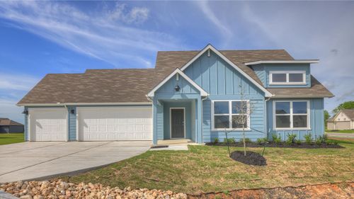 114 Barron Estate Cv, Lockhart, TX, 78644-5040 | Card Image