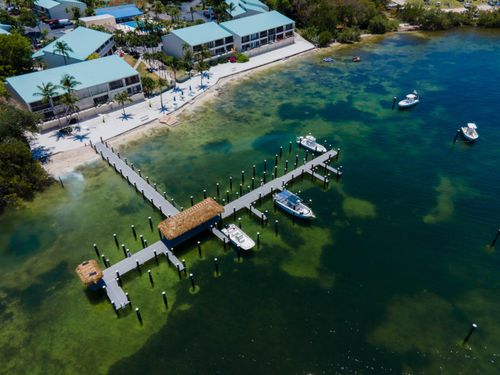 apt-s8-87200 Overseas Hwy, Islamorada, FL, 33036-3107 | Card Image