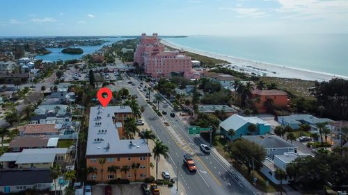 204-3575 Gulf Blvd, St Pete Beach, FL, 33706-3943 | Card Image