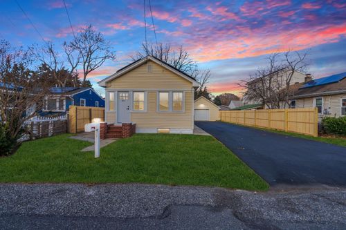 43 E Weber Ave, Villas, NJ, 08251-2456 | Card Image