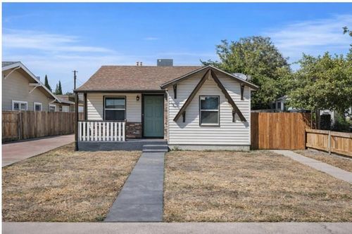 210 E Bush St, Lemoore, CA, 93245 | Card Image