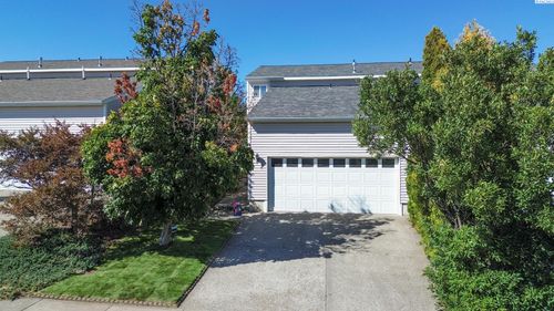 222 Nw Clay Ct, Pullman, WA, 99163-3697 | Card Image