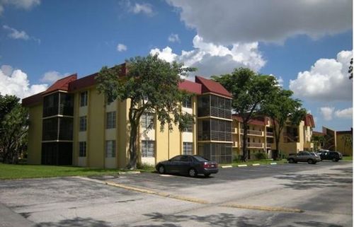 b317-3490 Foxcroft Road, Miramar, FL, 33025 | Card Image