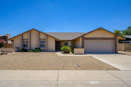 6213 W Charter Oak Rd, Glendale, AZ, 85304-1727 | Card Image
