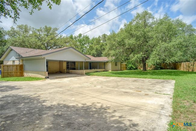 1705 Neuman St, House other with 4 bedrooms, 3 bathrooms and null parking in Gonzales TX | Image 35