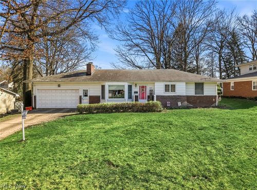 3337 Kingston Ln, Youngstown, OH, 44511-2031 | Card Image