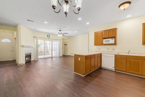 b-628 W Hillcrest Road, Saukville, WI, 53080 | Card Image