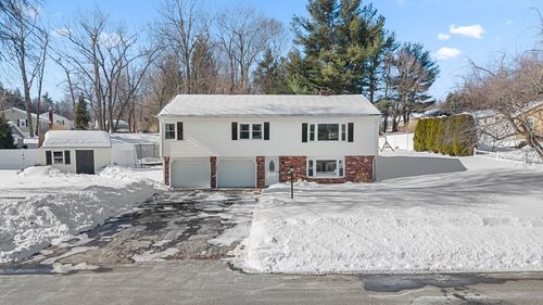 135 Highland Ave, Holden, MA, 01520-2530 | Card Image