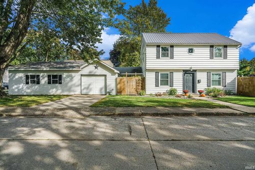 701 N Elm St, Nappanee, IN, 46550-1313 | Card Image