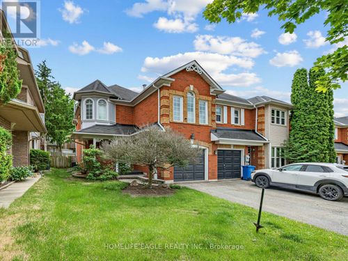 101 Downey Circle, Aurora (Bayview Wellington), ON, L4G7E8 | Card Image