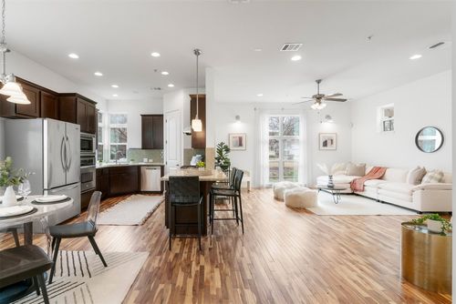 apt-d-2008 Simond Ave, Austin, TX, 78723-4555 | Card Image