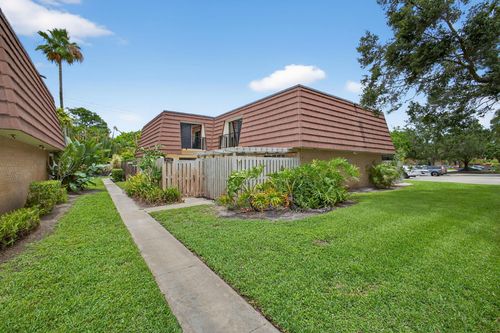 1922 19th Ln, Palm Beach Gardens, FL, 33418-3585 | Card Image