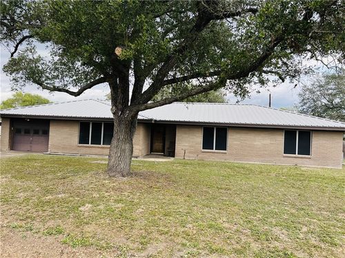 1105 Johnson St, Woodsboro, TX, 78393-3676 | Card Image