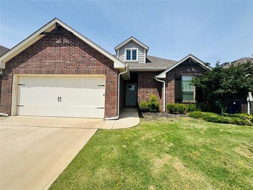 9001 Poppey Place, Yukon, OK, 73099 | Card Image