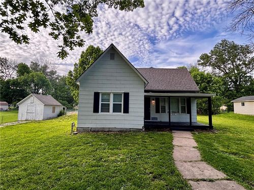 317 E Pine St, Drexel, MO, 64742-2512 | Card Image