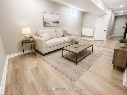 bsmt-25 Spadina Avenue, Hamilton, ON, L8M2W8 | Card Image