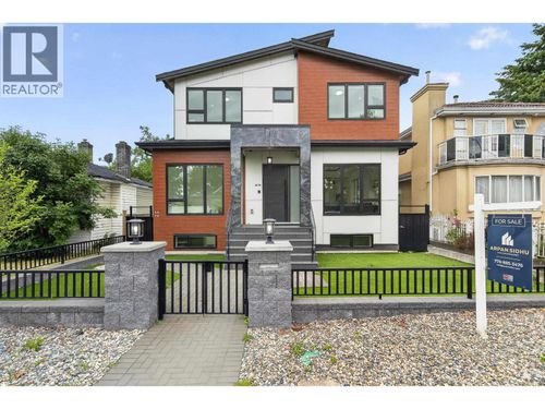 5835 Clarendon St, Vancouver, BC, V5R3K4 | Card Image