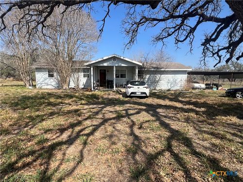 529 Oriente Dr, Pleasanton, TX, 78064-6733 | Card Image