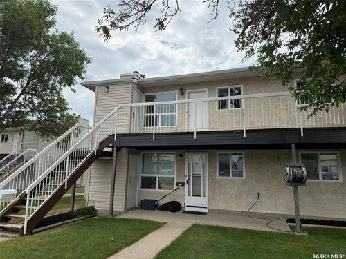 416-67 Wood Lily Dr, Moose Jaw, SK, S6J1G6 | Card Image