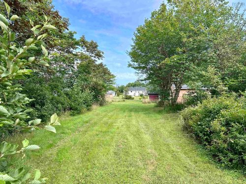 385 Brighton Rd, Lockeport, NS, B0T1L0 | Card Image