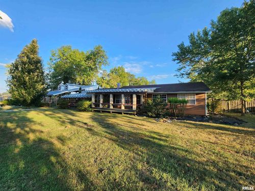 5628 Coal St, Sesser, IL, 62884-2038 | Card Image