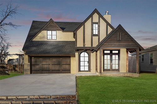 4954 Boston Pl, Tulsa, OK, 74105-4606 | Card Image