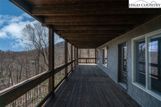 150 Squirrel Corn Ln, House other with 3 bedrooms, 3 bathrooms and null parking in Sugar Mountain NC | Image 39