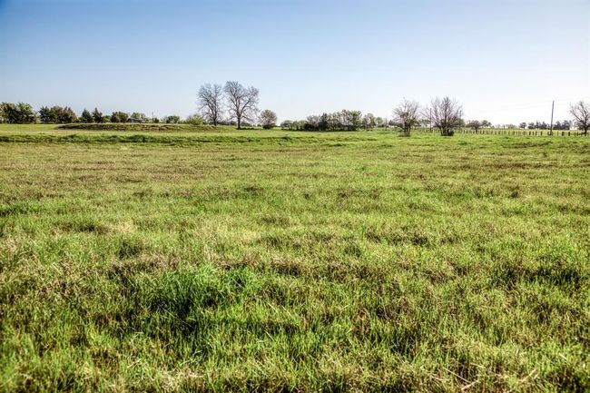 10 Fieldcrest Ln, Home with 0 bedrooms, 0 bathrooms and null parking in Burton TX | Image 6